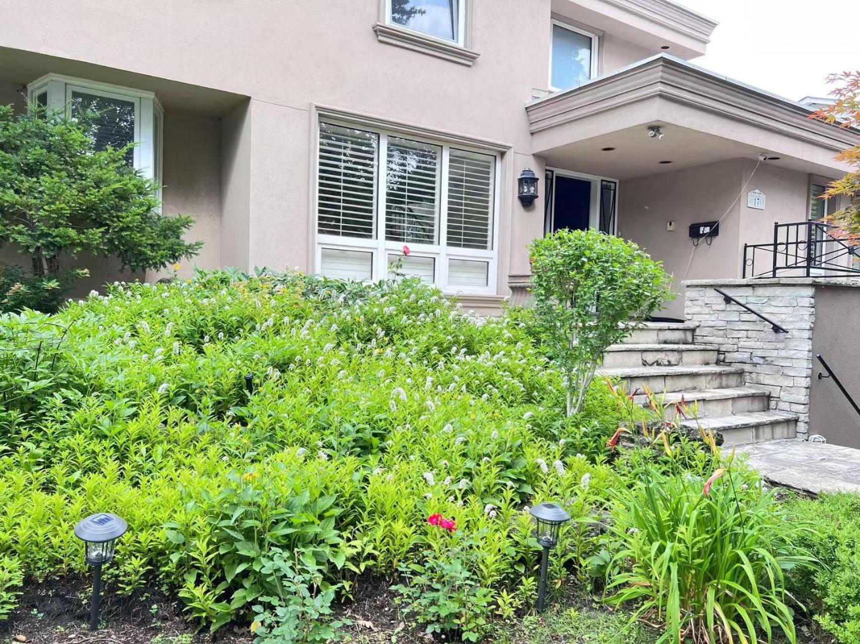 Cozy Ensuite King Bed Room Near Shops In North York Toronto Exterior photo